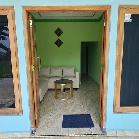 Omah Sawah Guest House
